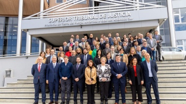 ”En estos tiempos complejos, es fundamental cuidar y defender la institucionalidad”