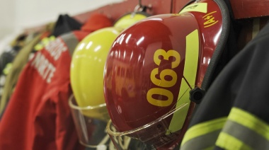 Pino: "Venimos a saldar una deuda que teníamos con los bomberos voluntarios"