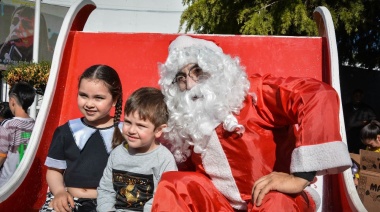 Niños de Ushuaia entregaron la tradicional carta a Papá Noel