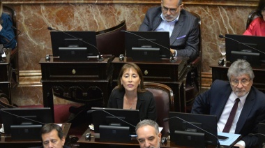 La senadora Cristina López participó de la sesión especial de ayer