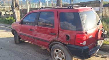 Chocó contra cuatro autos estacionados: estaba borracho