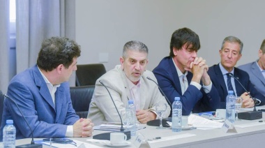 López Silva participó en la reunión donde se analizó el salario mínimo docente