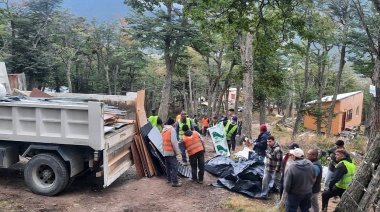 La Municipalidad de Ushuaia desarmó más de 10 construcciones irregulares en el acceso al Dos Banderas
