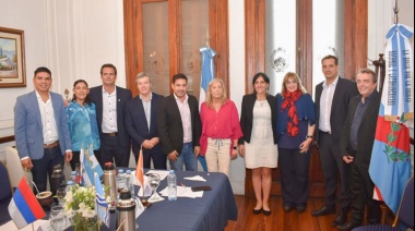 Chapperón: "Hemos solicitado un encuentro de todos los ministros con latitular de capital humano, Sandra Pettovello"