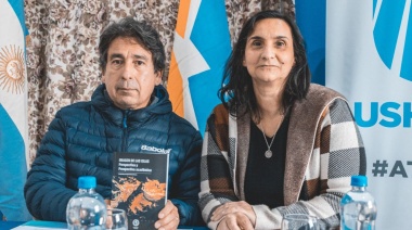 Presentaron el libro ‘Imagen de las Islas’ de la Universidad de la Marina Mercante