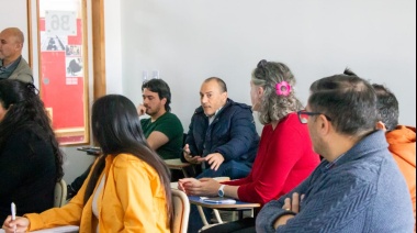 Docentes y no docentes de la UNTDF de Ushuaia recibieron capacitación en materia de consumos problemáticos