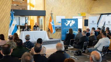Inauguró el espacio que rinde homenaje a veteranos de Malvinas en el aeropuerto de Ushuaia