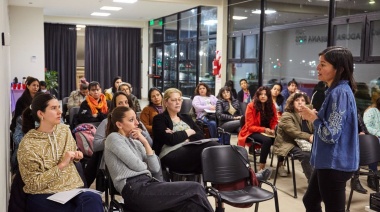 La Municipalidad ofreció el taller "Mujeres que crecen y ahora facturan"