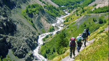 La UNTDF dictará la Diplomatura de Extensión en Actividades Turísticas de Trekking