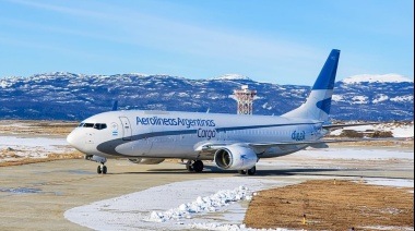 Operó por primera vez un avión de cargas de Aerolíneas Argentinas en Ushuaia