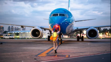 Aerolíneas Argentinas reprograma vuelos internacionales y de cabotaje