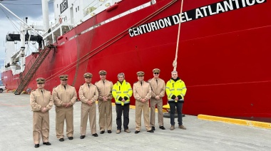 Prefectura entregó certificados internacionales de prevención de la contaminación