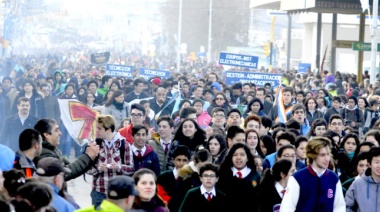 El Municipio abre las inscripciones para participar del desfile por el 140 aniversario de la ciudad