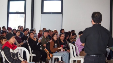 Nás de 200 vecinos y vecinas recibieron su libreta sanitaria