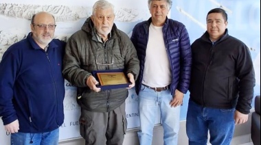 El Aeroclub Ushuaia reconoció la trayectoria de Oscar Valls