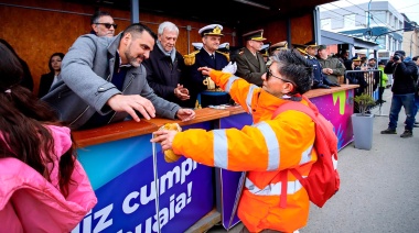 140° Aniversario: Ushuaia conmemoró con un multitudinario desfile de toda la comunidad