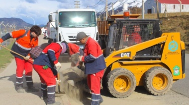 Personal Municipal realizó tareas de limpieza en avenida Perito Moreno