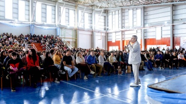 López Silva: "Nos reunimos para reflexionar, trabajar y pensar que tipo de escuela queremos"