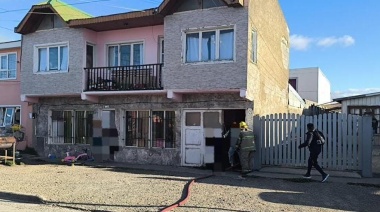 Varias familias debieron ser evacuadas durante el incendio de dos casillas