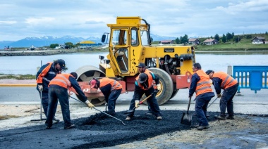 El Municipio terminó con los trabajos de bacheo en la calle Guaraní, quedando habilitado al tránsito