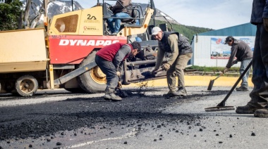 El Municipio repavimentó el puente de la calle Los Ñires