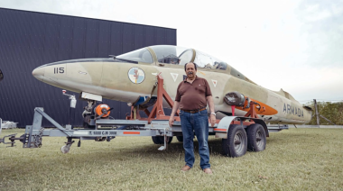 Avión que combatió en Malvinas regresó a la Argentina