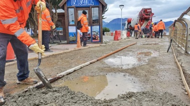 El municipio reconstruyó un tramo de la vereda en el ingreso al puerto