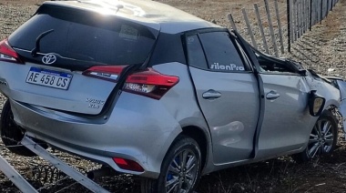 Un auto despistó y volcó en la Ruta 3