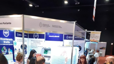 Presentaron un mapa de Malvinas en formato Braille