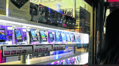 El Gobierno nacional eliminó los impuestos para importar celulares
