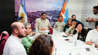 Vuoto convocó de urgencia a su gabinete para analizar los alcances de las medidads anunciadas por el gobierno de Milei