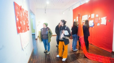 La Municipalidad llevó adelante el "Encuentro de curación y montaje en arte textil"