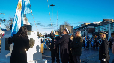 El Municipio participó de la celebración por el 215° aniversario de la Revolución de Mayo