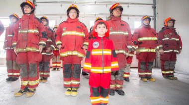 Ushuaia acompañó a los Bomberos Voluntarios en su día