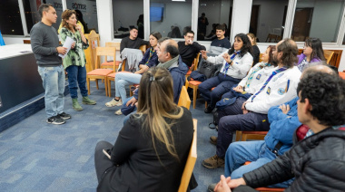 Asociaciones deportivas y sociales se reúnen para debatir la transformación educativa