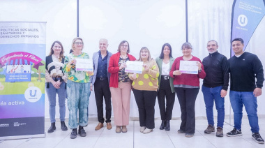 El Municipio y la UNTDF entregaron certificados a emprendedores