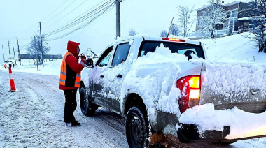 Ushuaia continúa verificando el uso de cubiertas de invierno en la ciudad