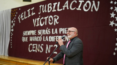 El Municipio de Tolhuin reconoció la trayectoria del Profesor Víctor Nacusse en su acto de jubilación