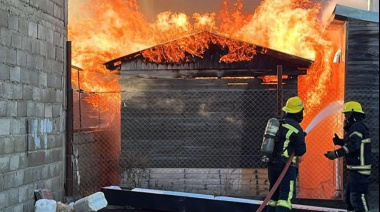 Tres viviendas fueron afectadas por un incendio en el casco viejo de Río Grande