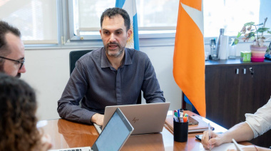 El ministro Devita confirmó el achique de la planta política