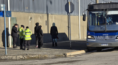 Tres menores demorados por disturbios y roturas en un colectivo de CityBus