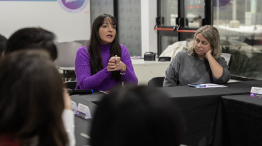 Salud mental: impulsan talleres de escucha activa con adolescentes