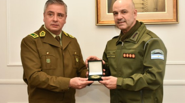 Gendarmería recibió la visita protocolar del Secretario General de Carabineros de Chile
