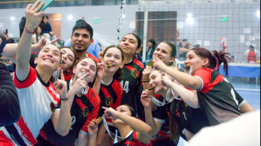 Universitario se quedó con la etapa local del vóley de los Juegos Fueguinos
