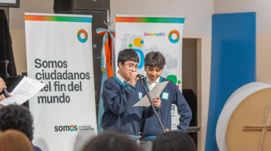 Jovénes de Rio Grande y Ushuaia fortalecen sus habilidades de oratoria