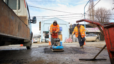 La Municipalidad realizó trabajos de bacheo en diferentes puntos de la ciudad