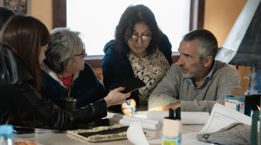 El Municipio lleva a los barrios los talleres "Escucha activa"