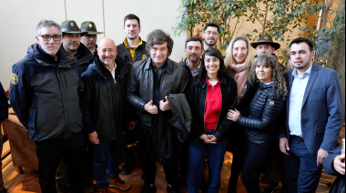 El Presidente Javier Milei se reunió con funcionarios de Parques Nacionales en Tierra del Fuego