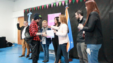 La Municipalidad de Ushuaia entregó certificados de formación laboral