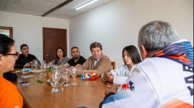 Melella se reunió con deportistas de Tolhuin que compitieron en el World Championship de Taekwondo